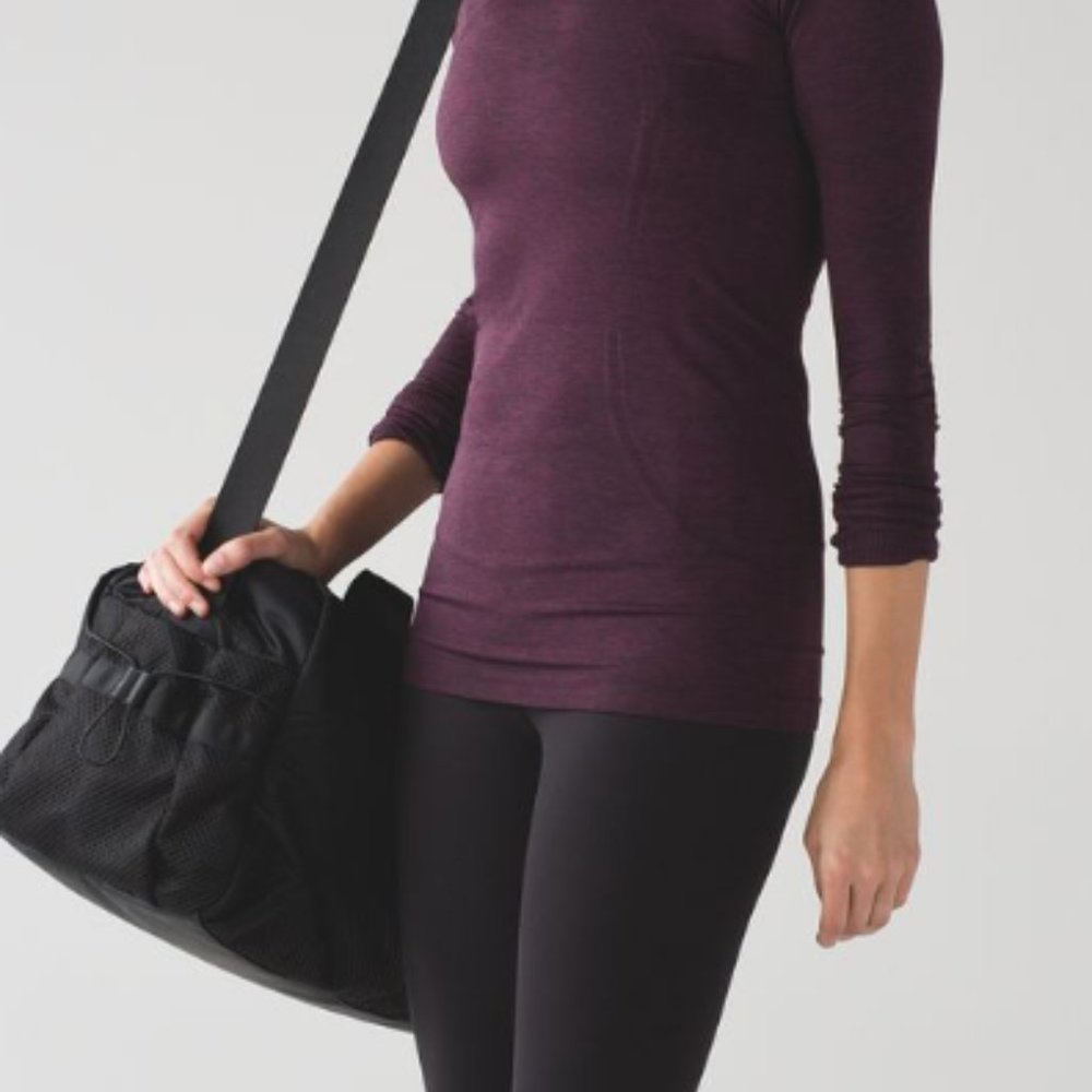 (1672) Lululemon Run: Swiftly Tech Long Sleeve Cr… - image 1